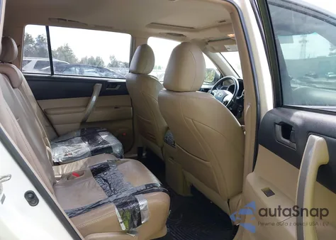 2011 Toyota Highlander Se V6 z USA, uszkodzony, nr VIN 5TDZK3EH0BS034263